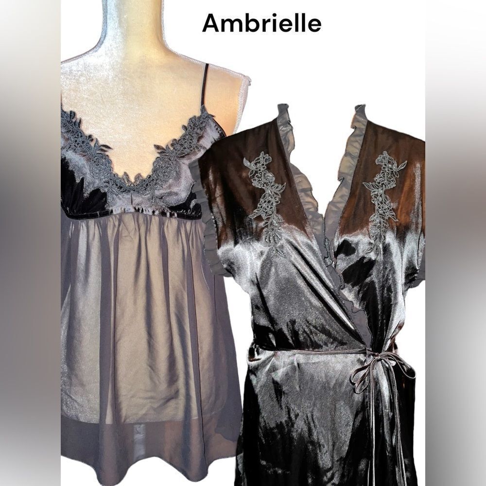 Ambrielle gorgeous sexy black silky look 2 piece nighty set! This is new…